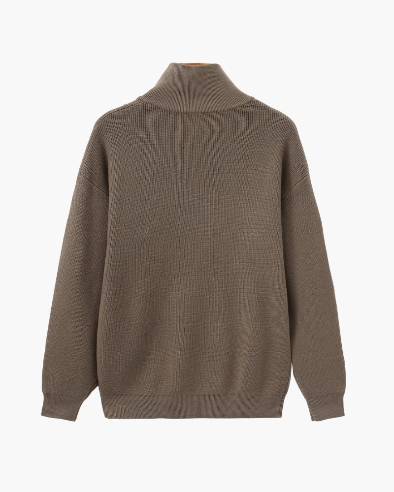 Raffinierter Strickpullover mit halbem Reißverschluss